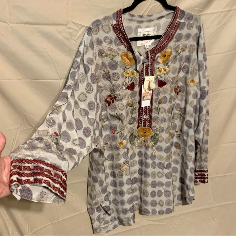 SOLD*** $315 NWT Sz 3X Jessabella Johnny Was 100% Silk Embroidered Blouse - Picture 2 of 16